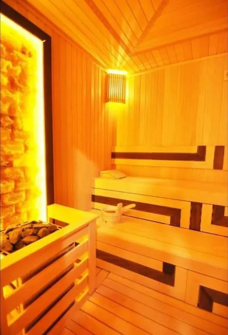 Elegant 2 Bedroom Apt Sinpas Queen Gym Pools Istanbul Apartment