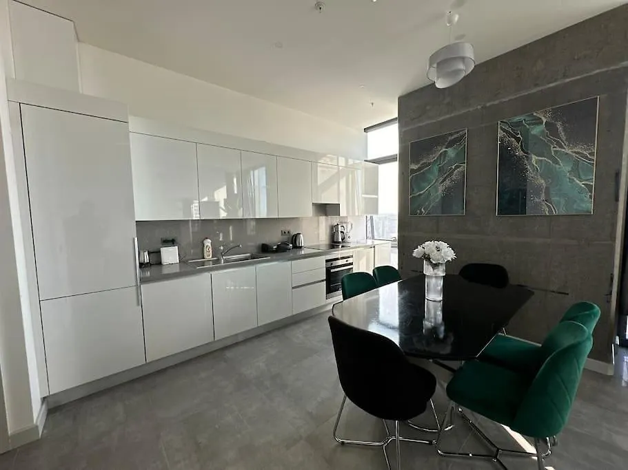 Appartamento Elegant 2 Bedroom Apt Sinpas Queen Gym Pools Provincia di Provincia di Istanbul
